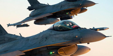 Polonya Rus Uçağına Karşı F-16’ları Havalandırdı