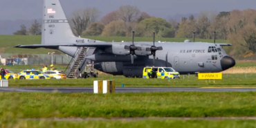 Shannon Havalimanı’nda C-130 Uçağa Baltalı Saldırı