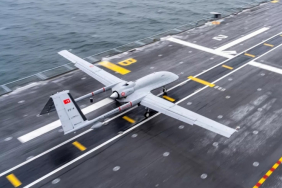 İtalyan Donanması, TB3’ün uçak gemisinden kullanılabileceğini açıkladı