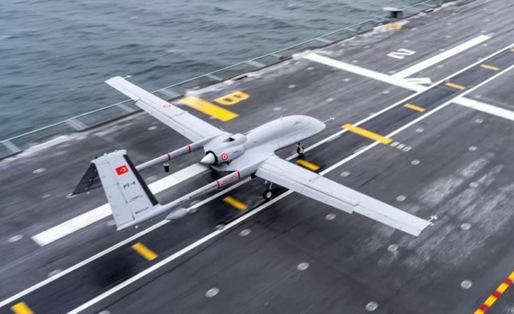 İtalyan Donanması, TB3’ün uçak gemisinden kullanılabileceğini açıkladı