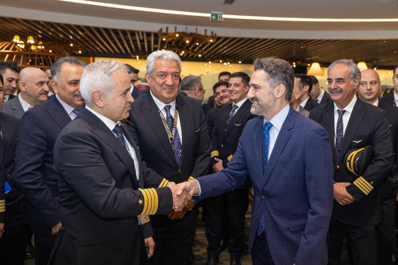 THY Kokpit Gücünü Dünyaya Duyurdu