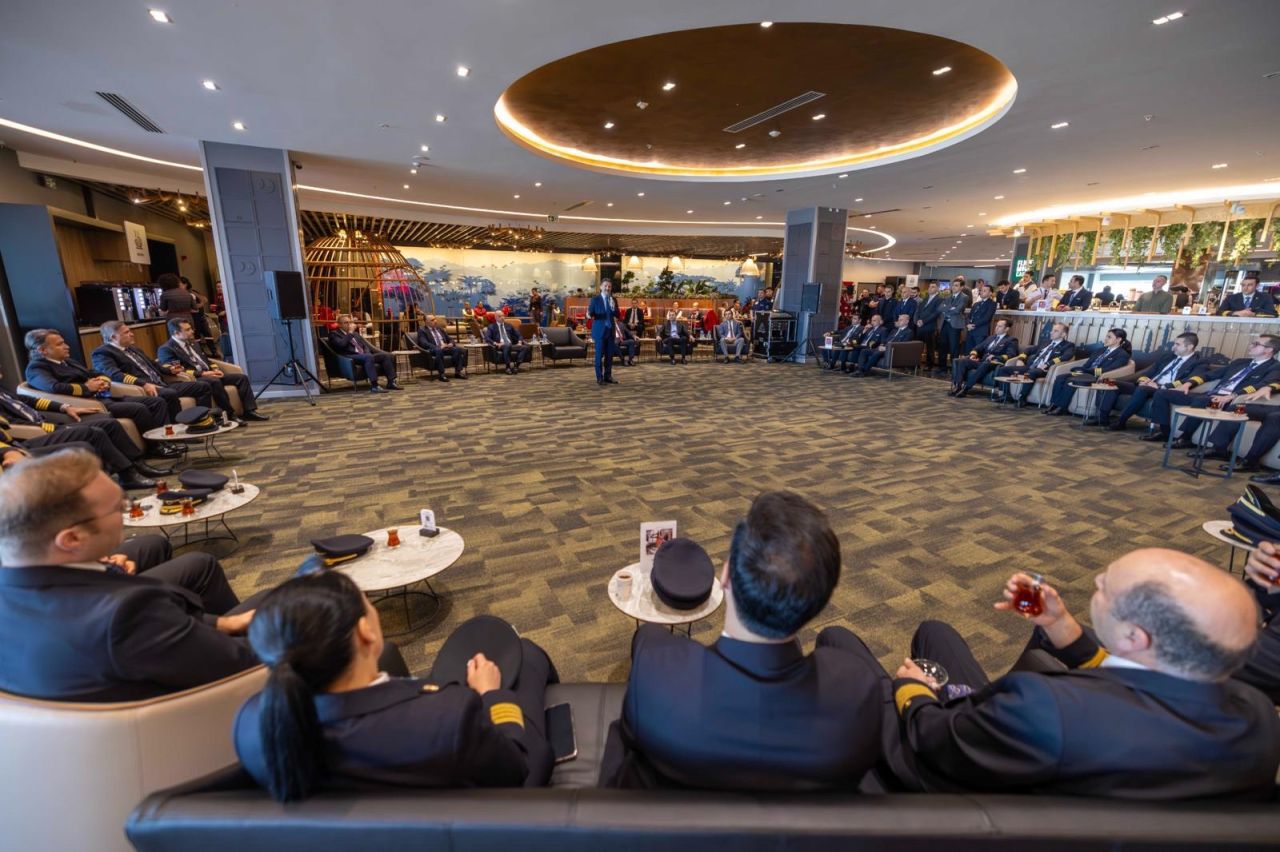 THY Kokpit Gücünü Dünyaya Duyurdu