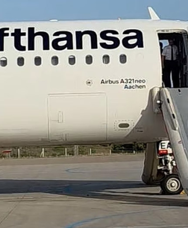 Atina’dan Kalkan Lufthansa Uçağı Acil İniş Yaptı: Tahliyede Kaos Yaşandı