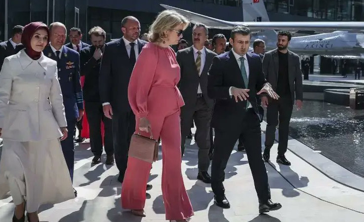 Belçika Kraliçesi Mathilde’den Baykar’a Kritik Ziyaret: Avrupa’nın Gözü Türk SİHA Teknolojilerinde