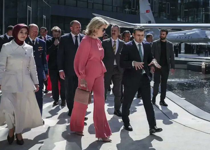 Belçika Kraliçesi Mathilde’den Baykar’a Kritik Ziyaret: Avrupa’nın Gözü Türk SİHA Teknolojilerinde