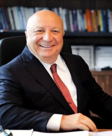 Sani Şener Fransa Sürecinin Ardından Türkiye’ye Döndü