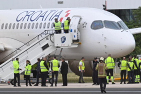 Split Havalimanı’nda Korku Dolu Anlar: Croatia Airlines Uçağı Pistten Çıktı