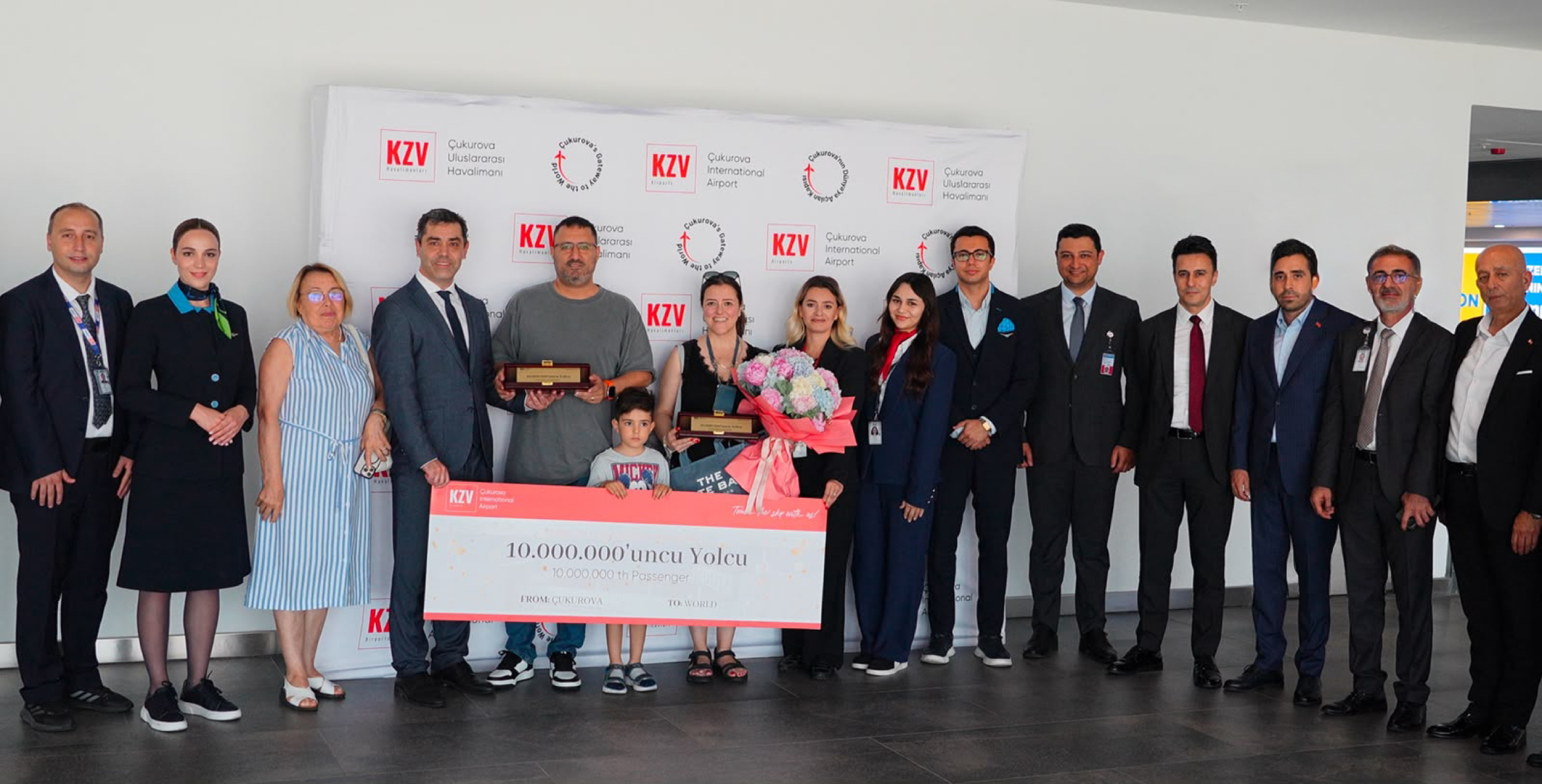 AJet Yolcusu Tarihe Geçti! 10 Milyonuncu Yolcu Kutlaması 3 Havacılık Haberleri AJet AJet Yolcusu Tarihe Geçti! 10 Milyonuncu Yolcu Kutlaması