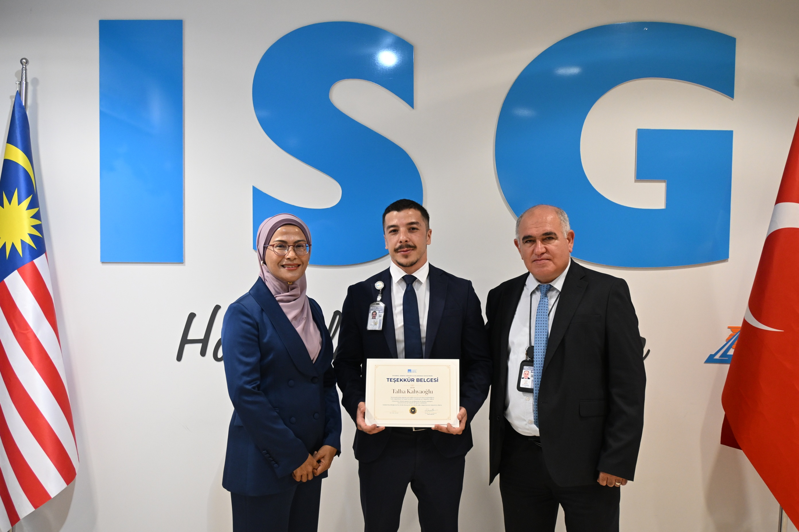 Sabiha Gökçen Havalimanı’nda bebeğe müdahale eden terminal memurları