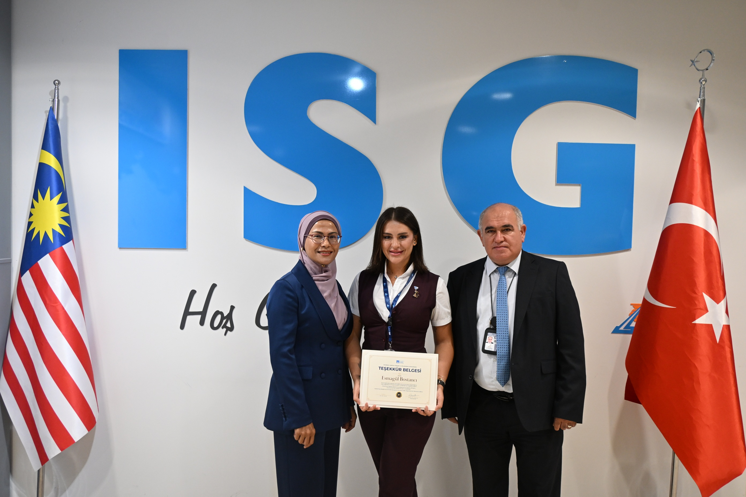Sabiha Gökçen Havalimanı’nda bebeğe müdahale eden terminal memurları