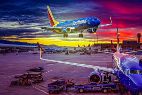 248-southwest-airlines-boeing-737-800-john-gress-media-inc-robin-guess-_-shutterstock