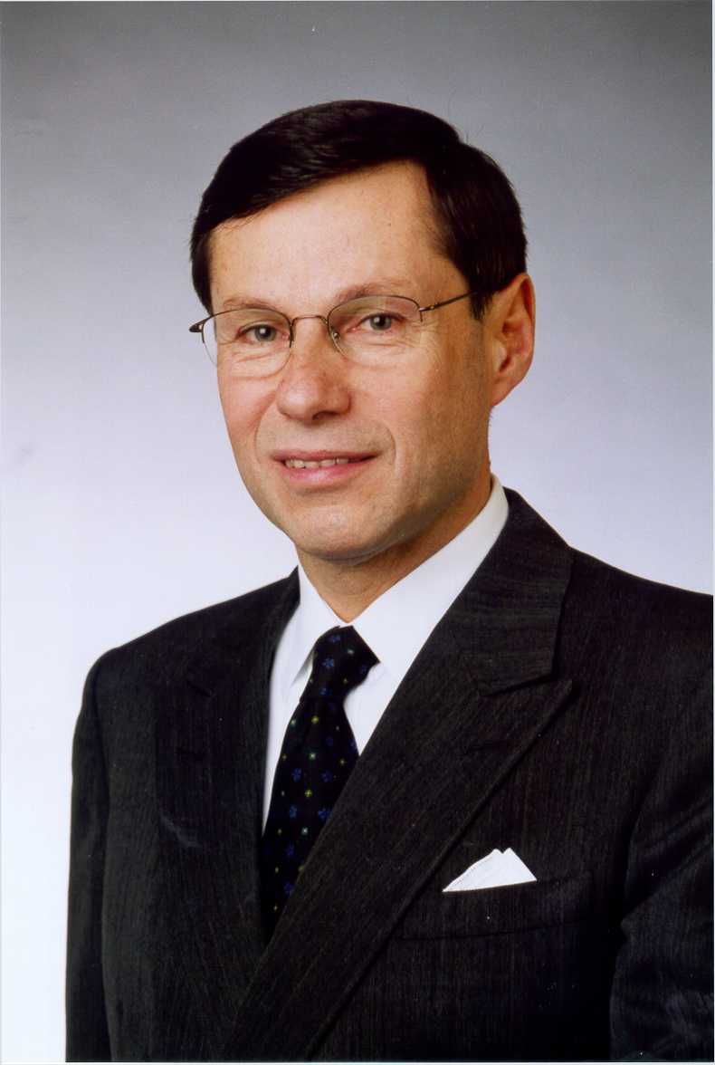 Cem Kozlu