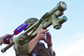 Rusya’da Görülen MANPADS’ın Kökeni Belirsizliğini Koruyor 13 Savunma Sanayii Haberleri Özçelik İş sendikası MYSTERY-MANPADS-copy