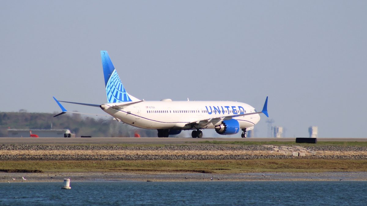 Boston,,Massachusetts,Â,May,1,,2022:,United,Airlines,Boeing,737