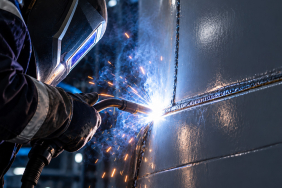 İngiltere savunma sanayii için çıraklık fonu geliyor 15 Elektrikli & Hibrit Havacılık Ryanair welding