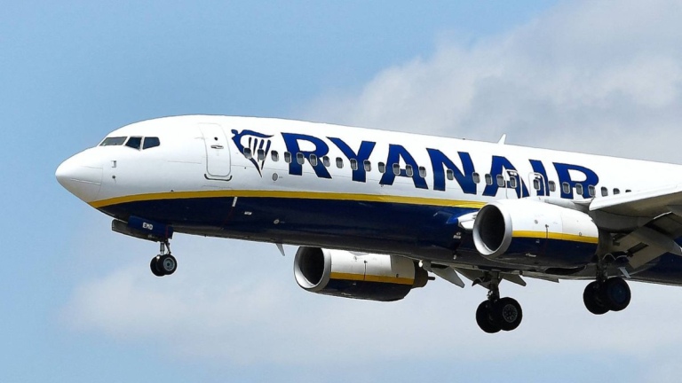 0_FILES-TRANSPORT-AVIATION-RYANAIR