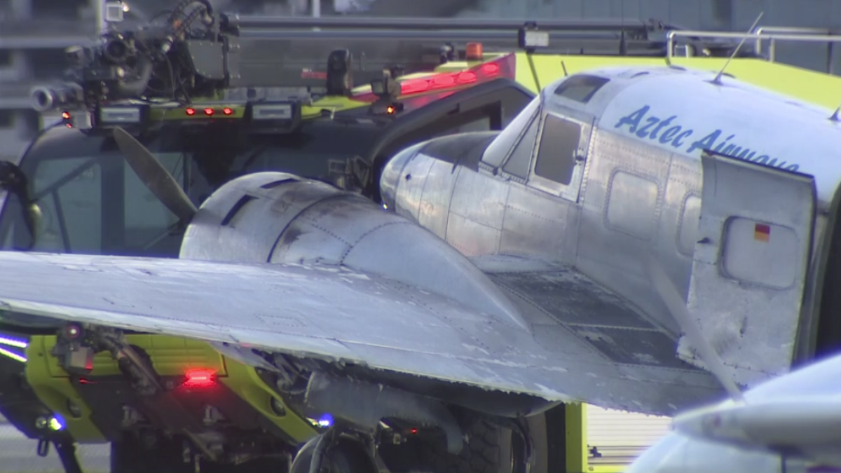100326-Cargo-plane-engine-fire-extinguished-at-Fort-Lauderdale-Hollywood-airport