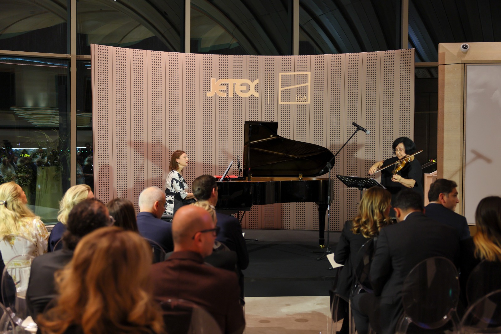 İGA ART Desteğiyle Mozart’ın Kemanı JETEX-İGA Terminali’nde 5 Havalimanları JETEX-İGA İGA ART Desteğiyle Mozart’ın Kemanı JETEX-İGA Terminali’nde