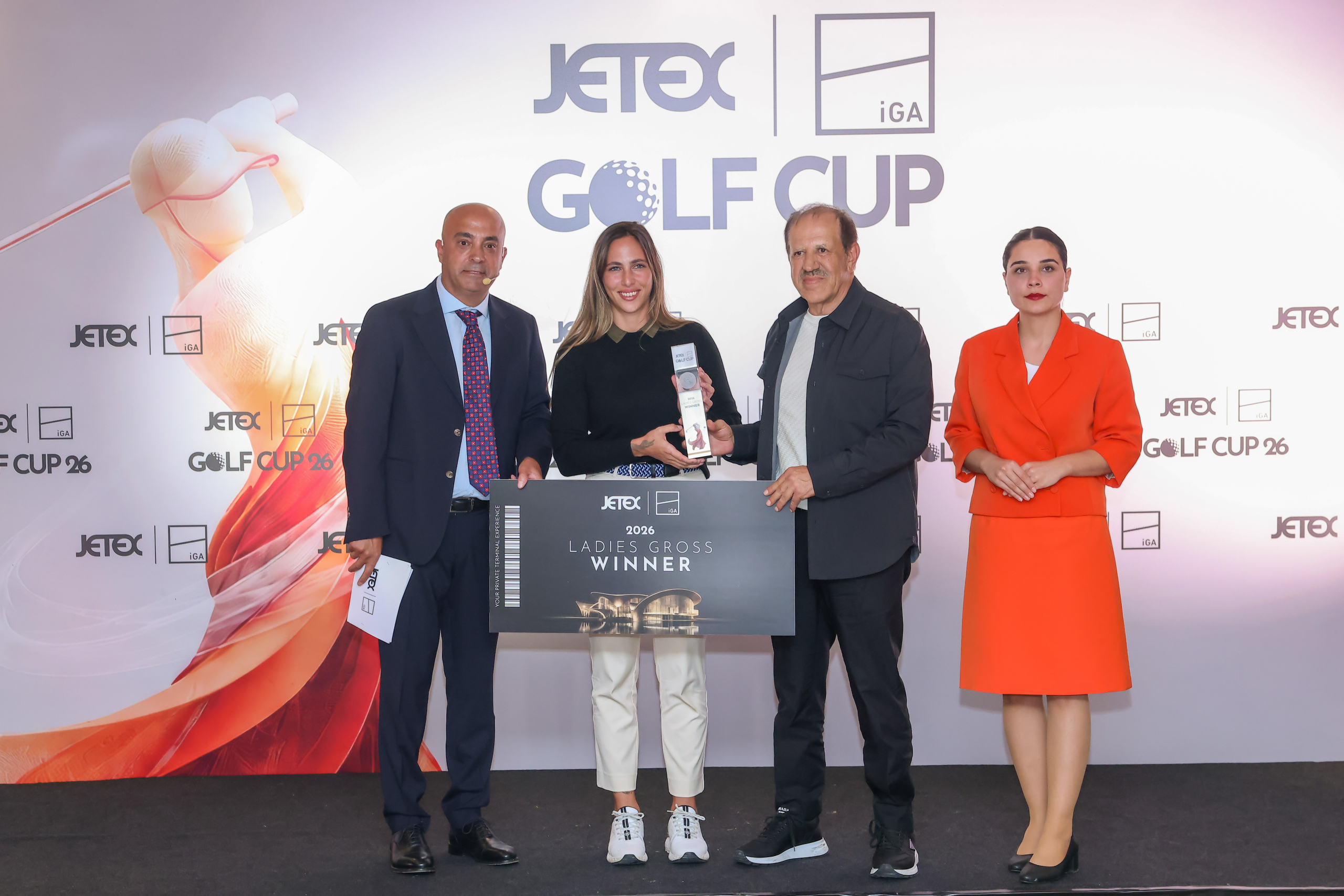 264 golfçünün katıldığı JETEX-İGA Golf Cup’ta ödüller sahiplerini buldu 7 Havalimanları JETEX-İGA 1791369838_ZEHRA_CILINGIROGLU