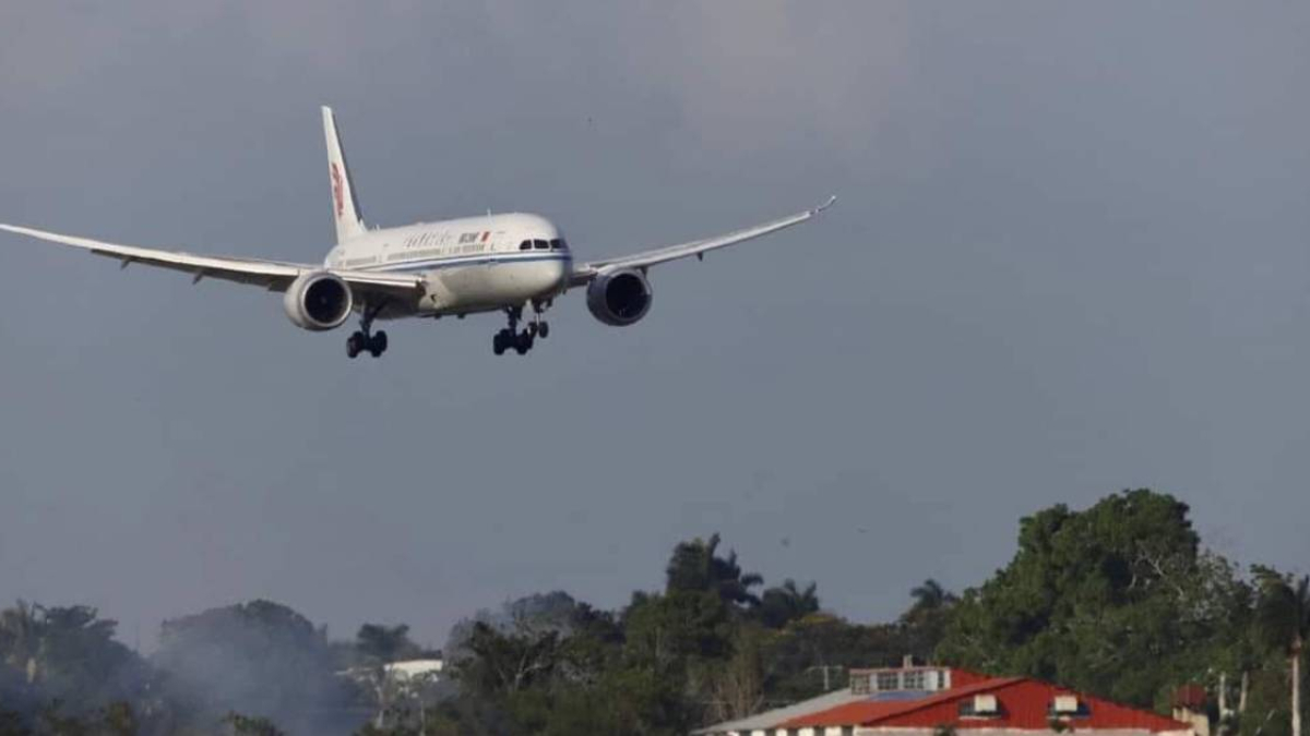 1791846810-cubanos-denuncian-gastos-imprevistos-maletas-llegar-familias-medicinas-cancelaciones-air