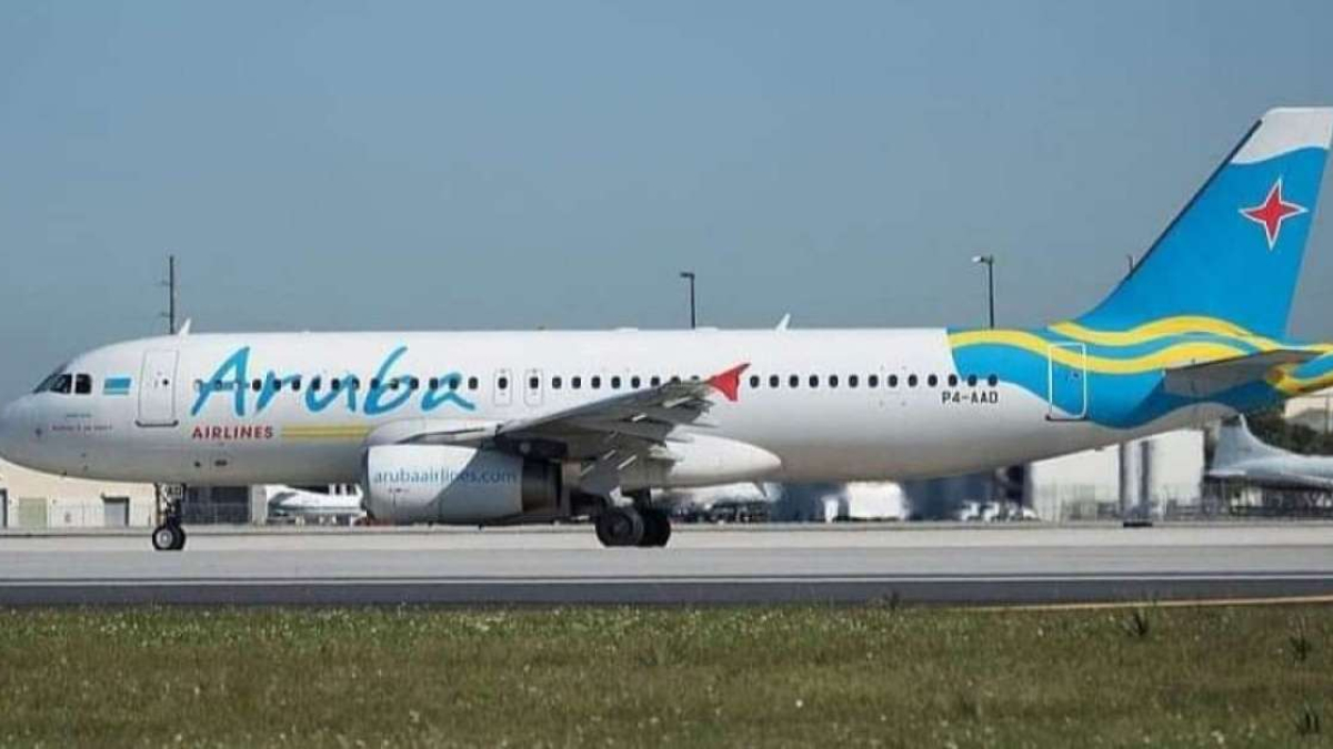 1792097073-180-cubanos-pasan-24-horas-varados-aeropuerto-aruba-tras-incidente-aereo