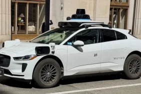 Waymo, Las Vegas Havalimanı’nda Robotaksi Başlattı 10 Askeri Havacılık 1792608277905-d5zr1i-waymo