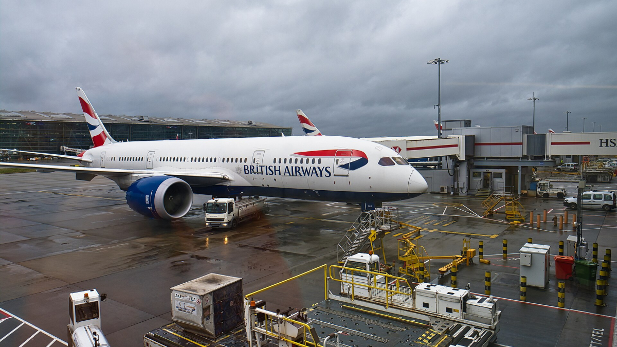 1920px-British_Airways_jet_at_London_Heathrow_Terminal_5-2