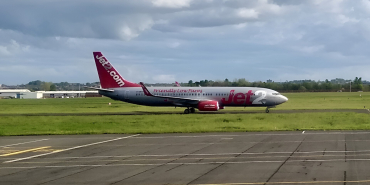 1920px-G-DRTY_Jet2_737-800_at_NCL-1