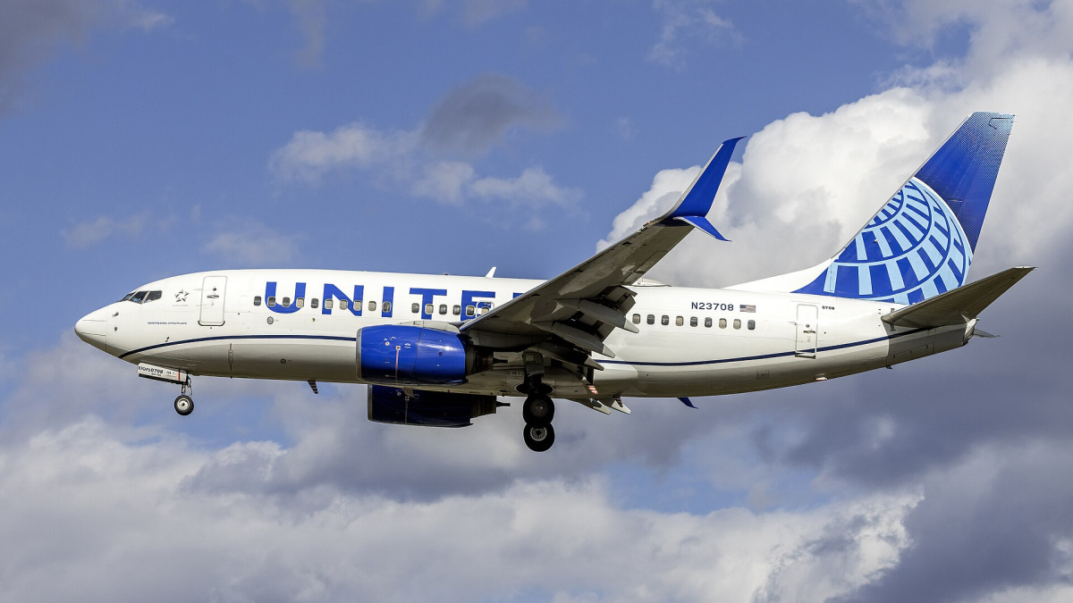 United Airlines, Dallas ve Sacramento’da üs açtı 4 Airbus Haberleri JetBlue 1920px-United_Boeing_737-700_N23708_BWI_MD1-2