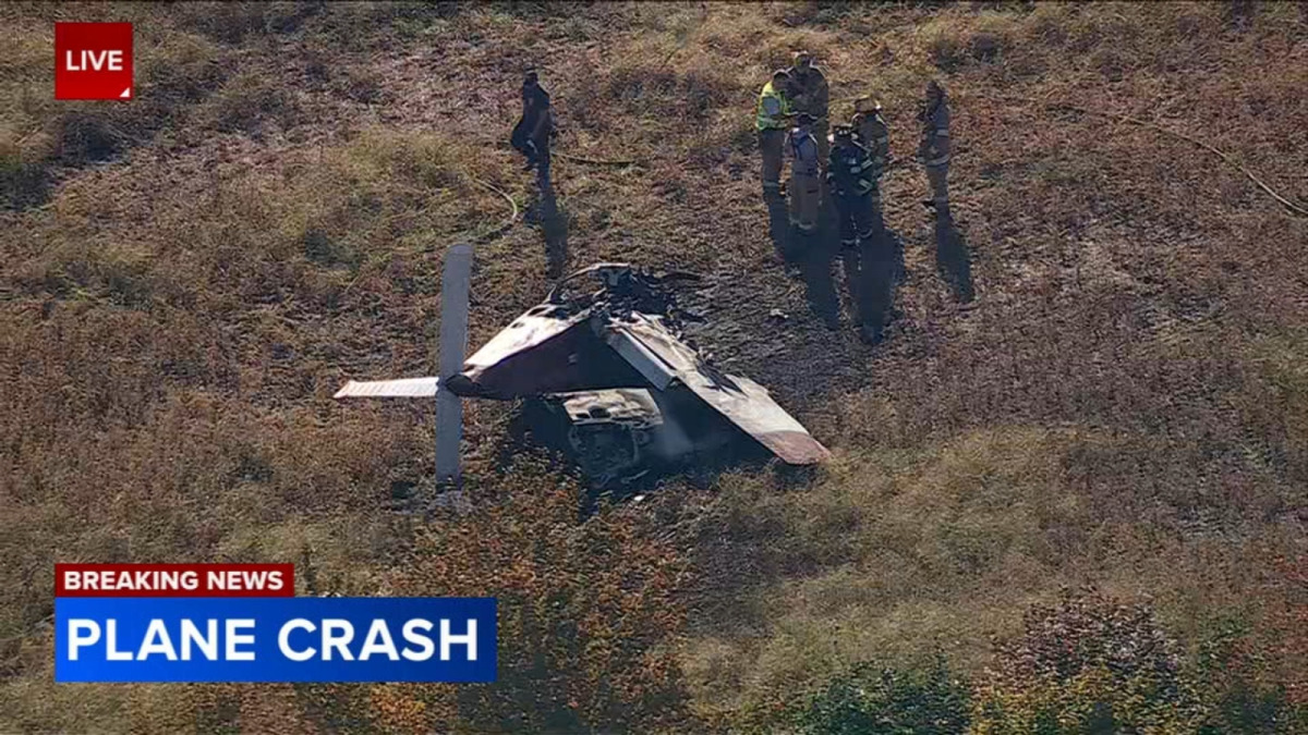19972433_102426-wpvi-lumberton-plane-crash-10a-vo-video-vid