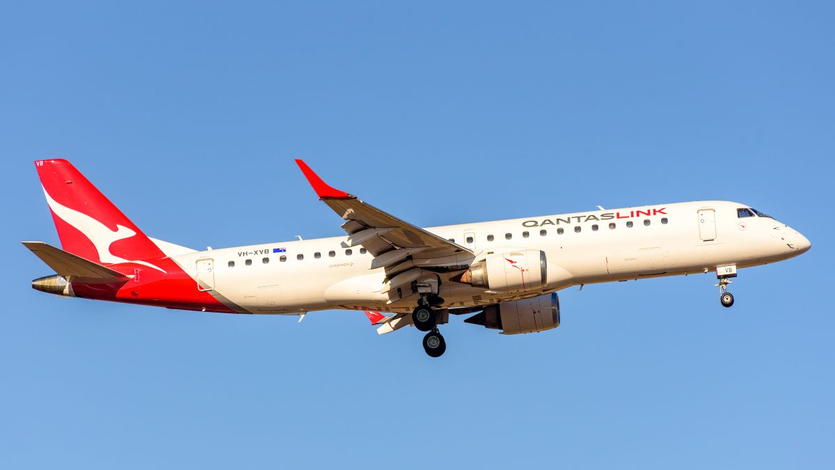 Alliance Airlines | VH-XVB | Embraer 190 | Melbourne Internation