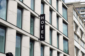 Viyana otelleri konaklama vergisi artışının durmasını istiyor 13 Havacılık Haberleri 1_Hotel-Mauer-Schrift