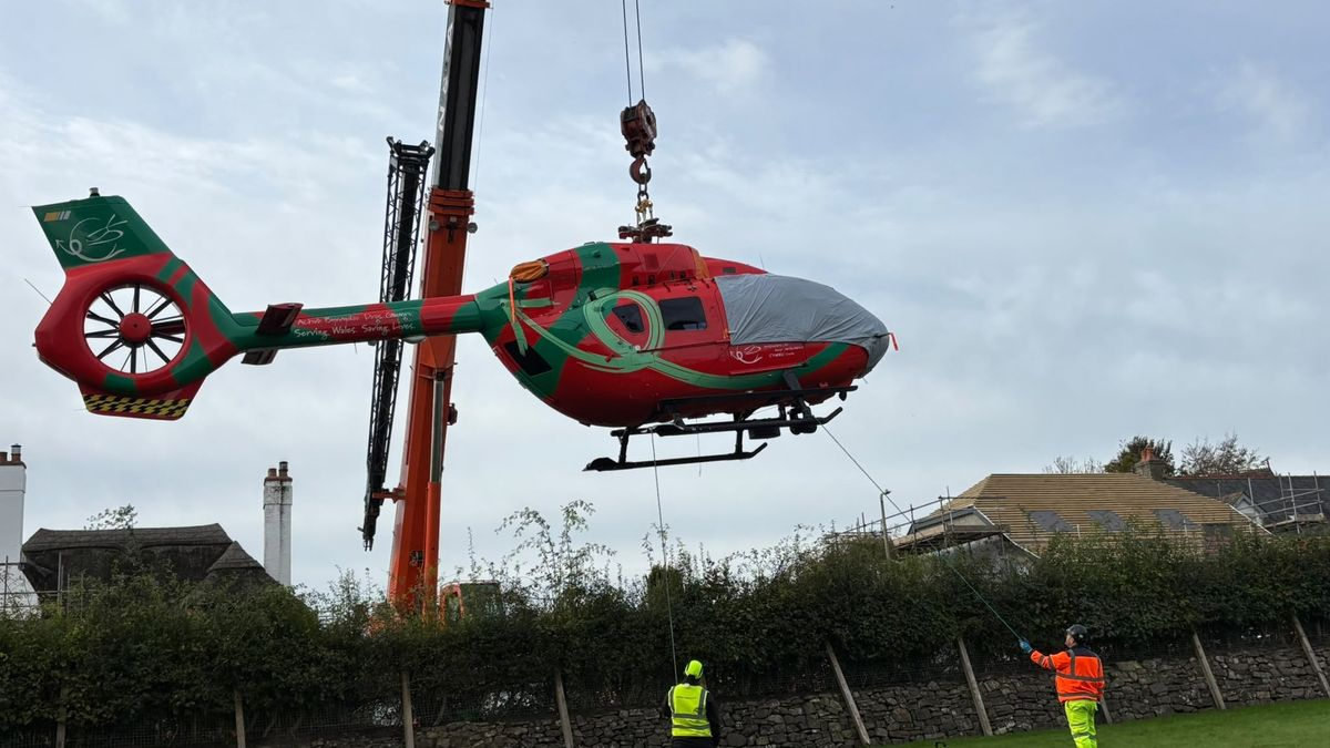 1_RH111026Helicopter_06jpeg