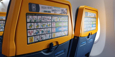 Leipzig/Halle ve Dresden havalimanlarını temsil eden uçak ve havalimanı görseli
