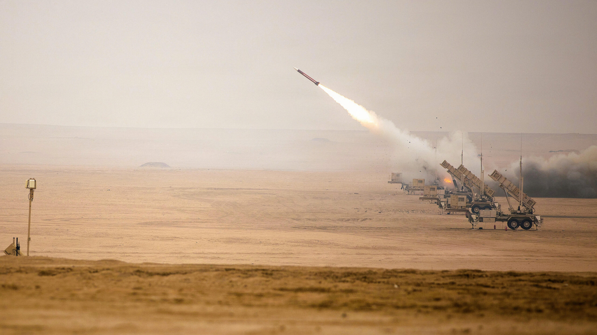 261005_DVIDS_kuwait_patriot_9438856-scaled-e1791226918344