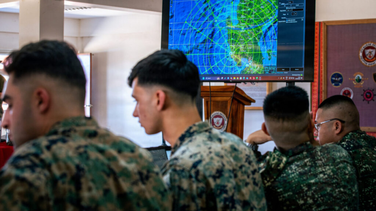 PACOM, çok uluslu veri ağıyla ortak harekâtı güçlendirdi 4 Havacılık Teknolojileri Hitit 261030_pacom_monitor_9418465-scaled-e1793377989595-1024x576-1