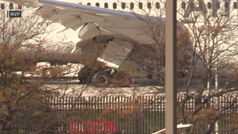3_46-CHI-OHare-American-Airlines-Flight-Issue