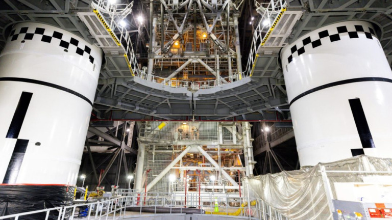 Artemis III’te SpaceX ve Blue Origin buluşacak 6 Motor Teknolojileri ambulans helikopteri AP26296478458675-e1792853256454