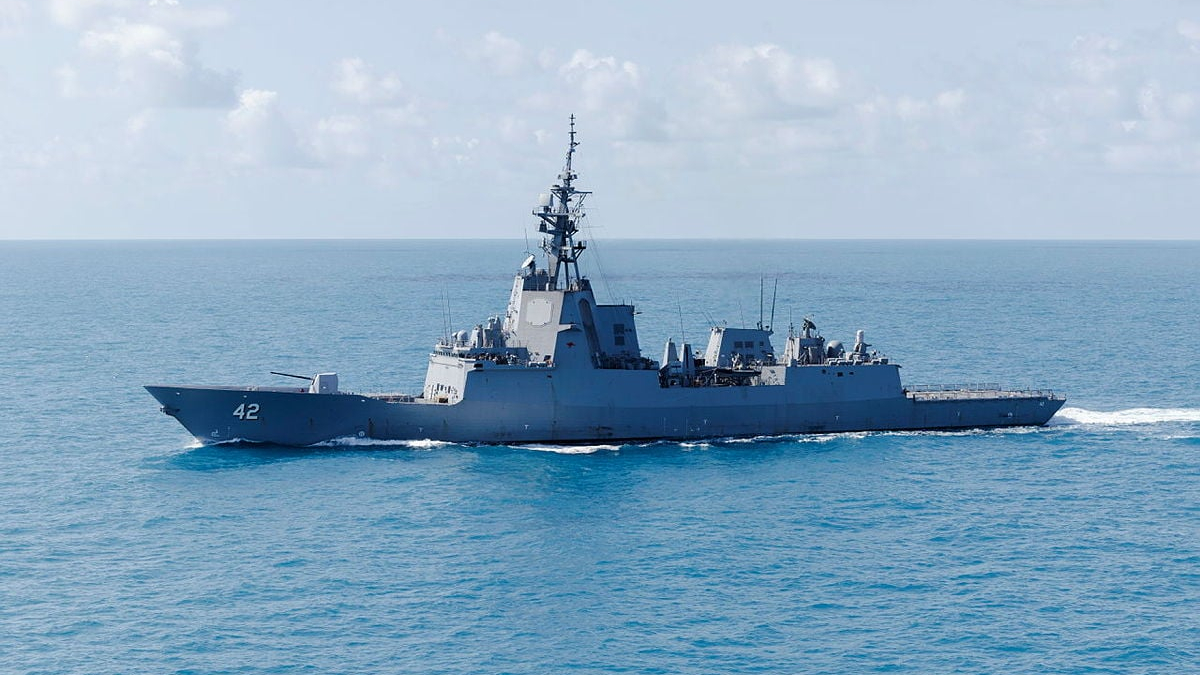 Australian-destroyer-HMAS-Sydney-completes-Indo-Pacific-deployment-with-live-missile-firings-and-South-China-Sea-operations