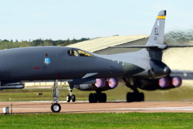 B-1B Bombardıman Uçakları RAF Fairford’dan Çekildi 15 Hava Kargo Uçakta RAF Fairford’dan ayrılan B-1B Lancer bombardıman uçakları