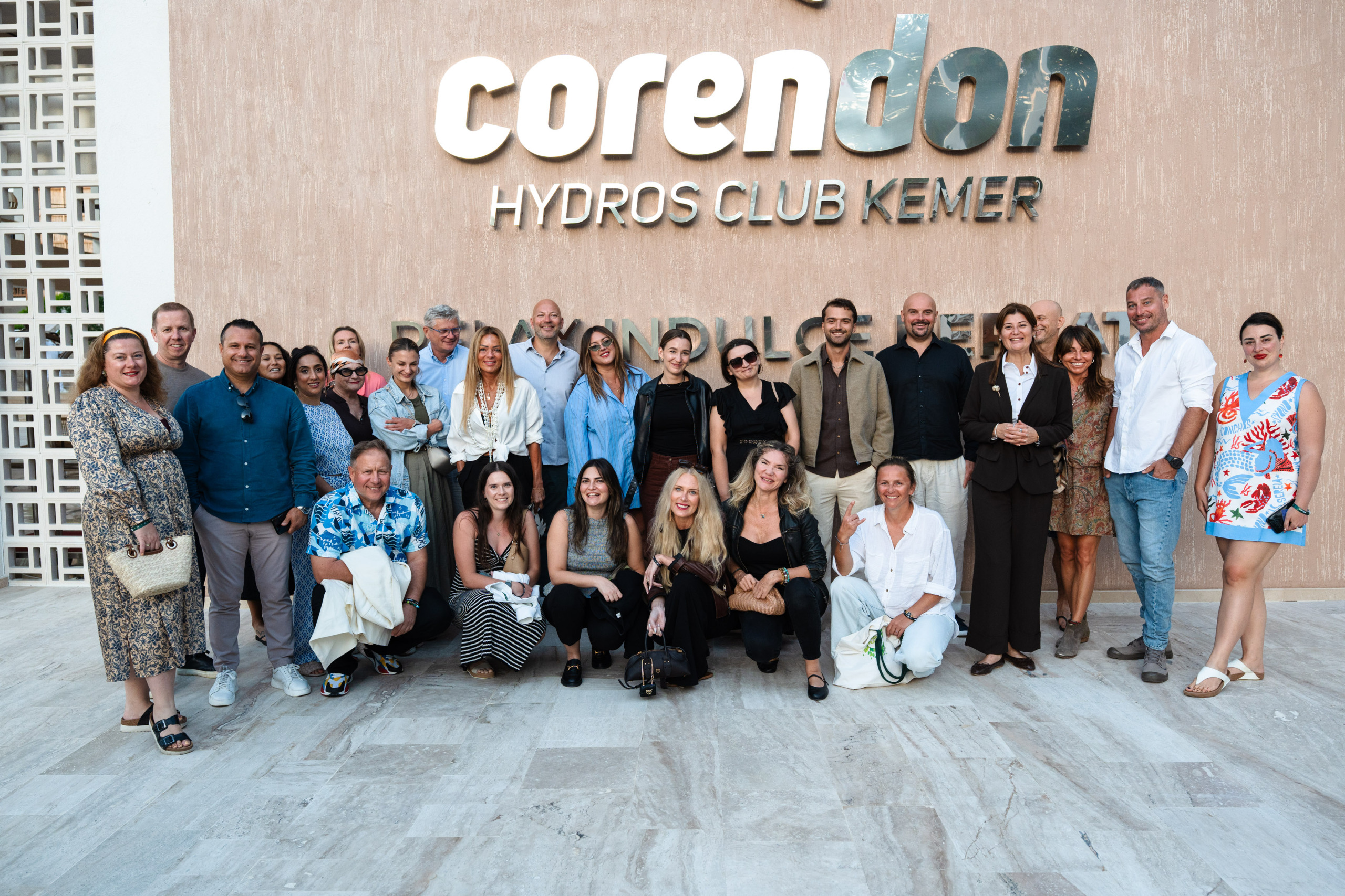 Corendon Tennis Week 2026 Kemer'de Düzenlendi 1 Corendon Hava Yolları Haberleri Corendon Corendon Tennis Week 2026 kapsamında Kemer'deki Corendon Tennis Club'da düzenlenen uluslararası tenis etkinlikleri ve katılımcılar.