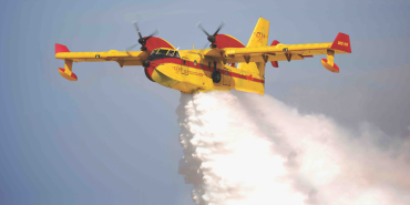 De Havilland DHC-515 su bombardıman uçağı