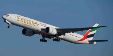 Die-Boeing-777-300ER-von-Emirates-scaled-1