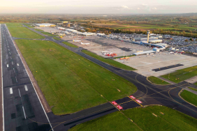 East Midlands Havalimanı’nda yolcu sayısı yüzde 8 arttı 18 Boeing Haberleri American Airlines EMAaerial