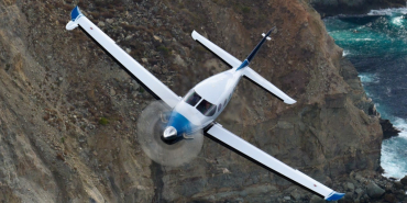 FEATURED-epic-e1000-ax-autoland-turboprop-in-flight