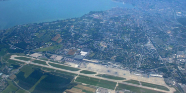 Geneva_airport_from_air-1