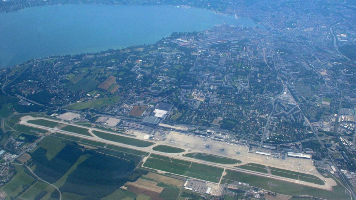 Geneva_airport_from_air