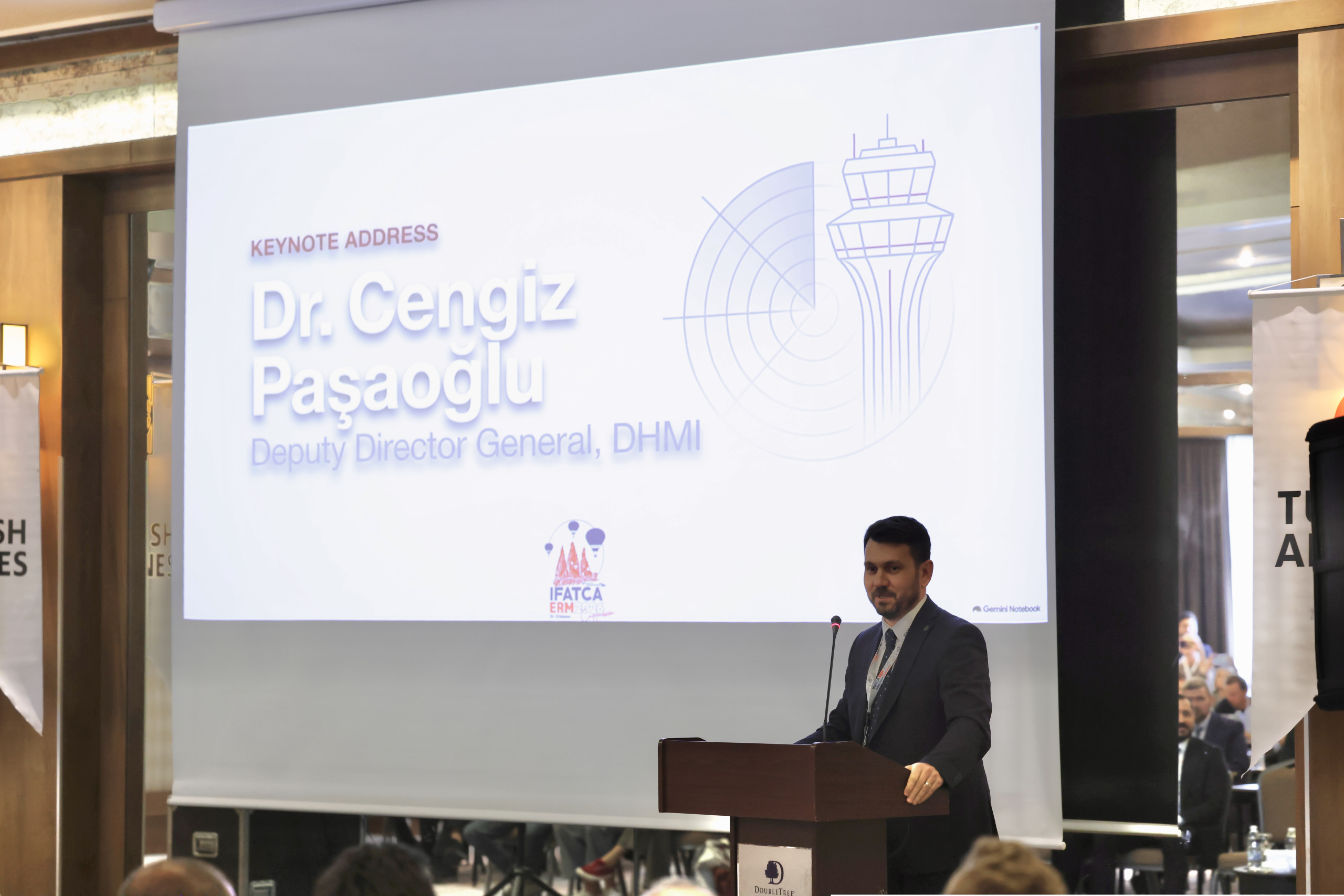 TATCA ev sahipliğinde Kapadokya'da düzenlenen IFATCA ERM 2026 Avrupa Bölgesel Toplantısı'na katılan hava trafik kontrolörleri ve havacılık temsilcileri