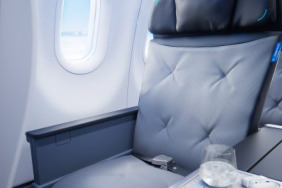 JetBlue’nun BlueFirst koltuklarında tedarik zinciri engeli 13 Havalimanları Ryanair kabin ekibi JetBlue_BlueFirst-Tuft-Needle-Seating-480x384-1