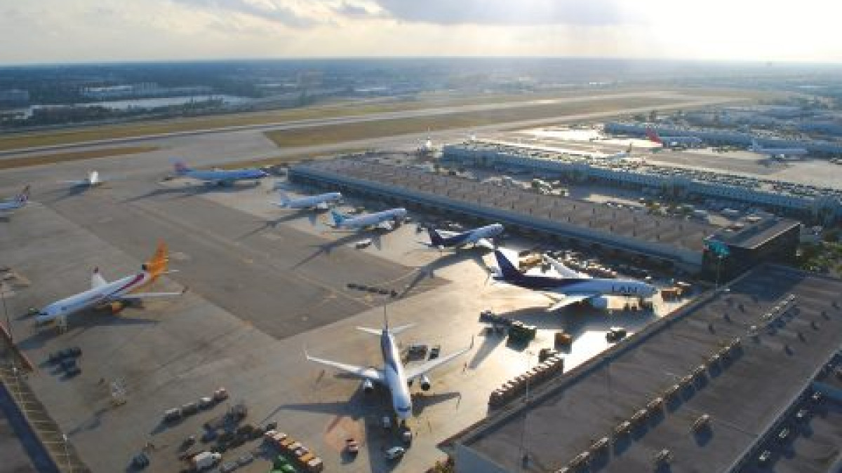 Miami-International-Airport-cargo-zone-Photo-Miami-International-Airport-edited-480x321-1